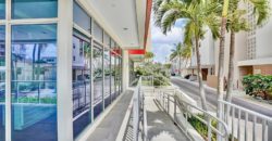 Minimarket located in Hollywood Beach