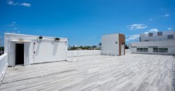 Retail and office building in Miami Beach