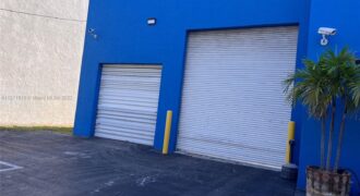 warehouse in The best Doral area