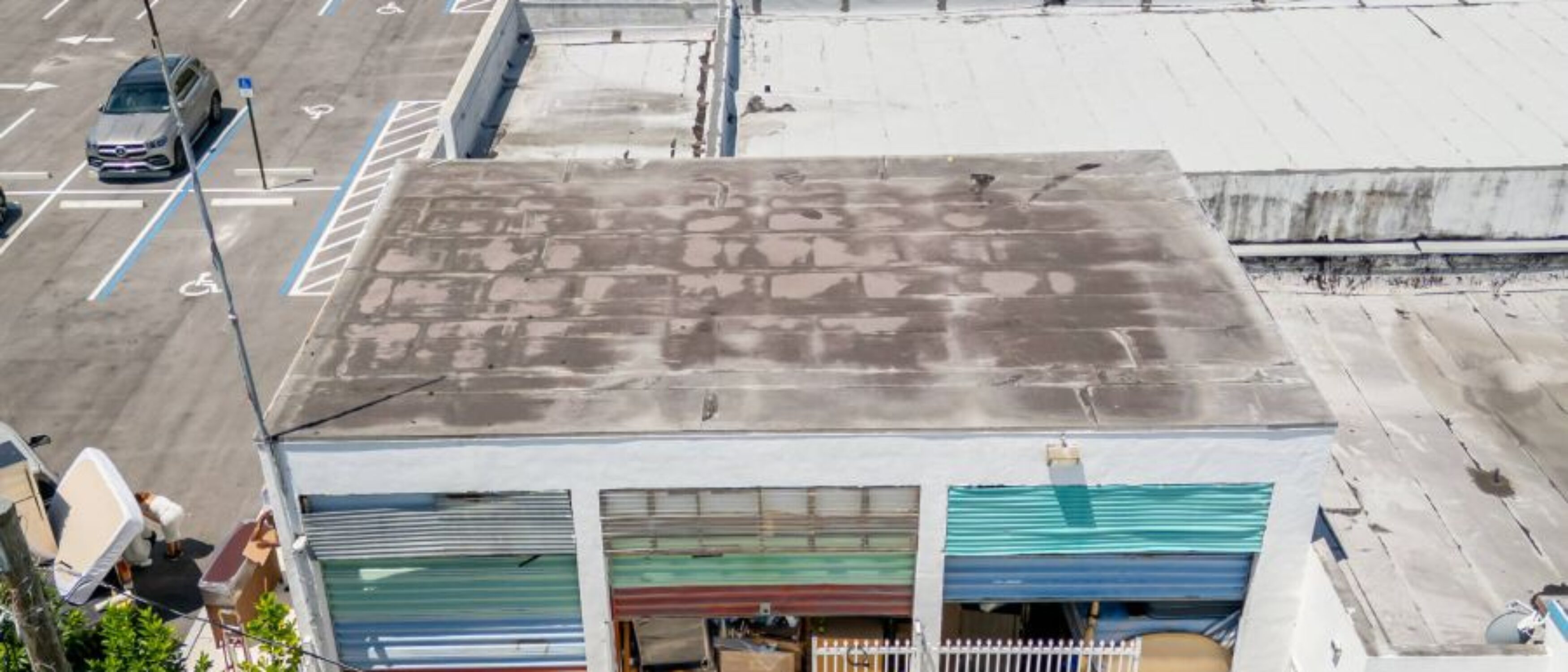 Warehouse Space in Miami with Office and Parking