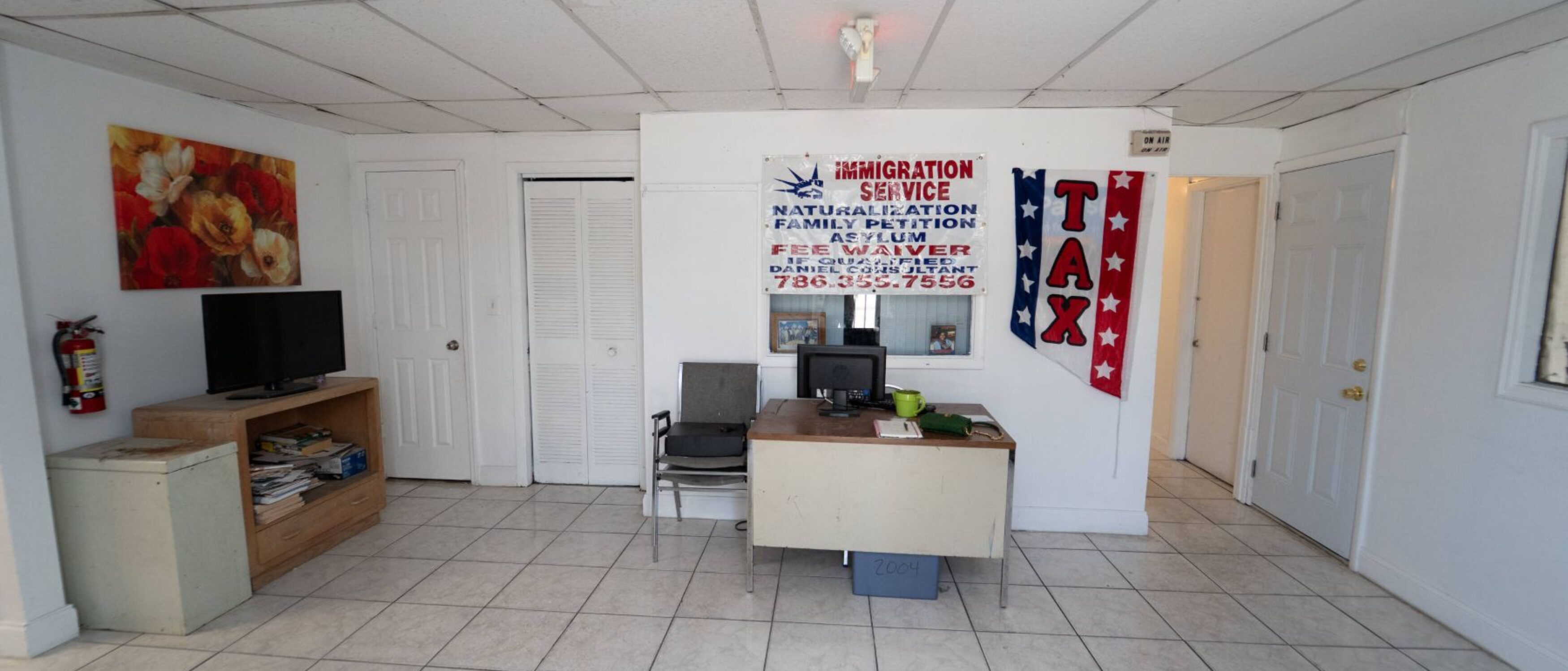 Warehouse Space in Miami with Office and Parking