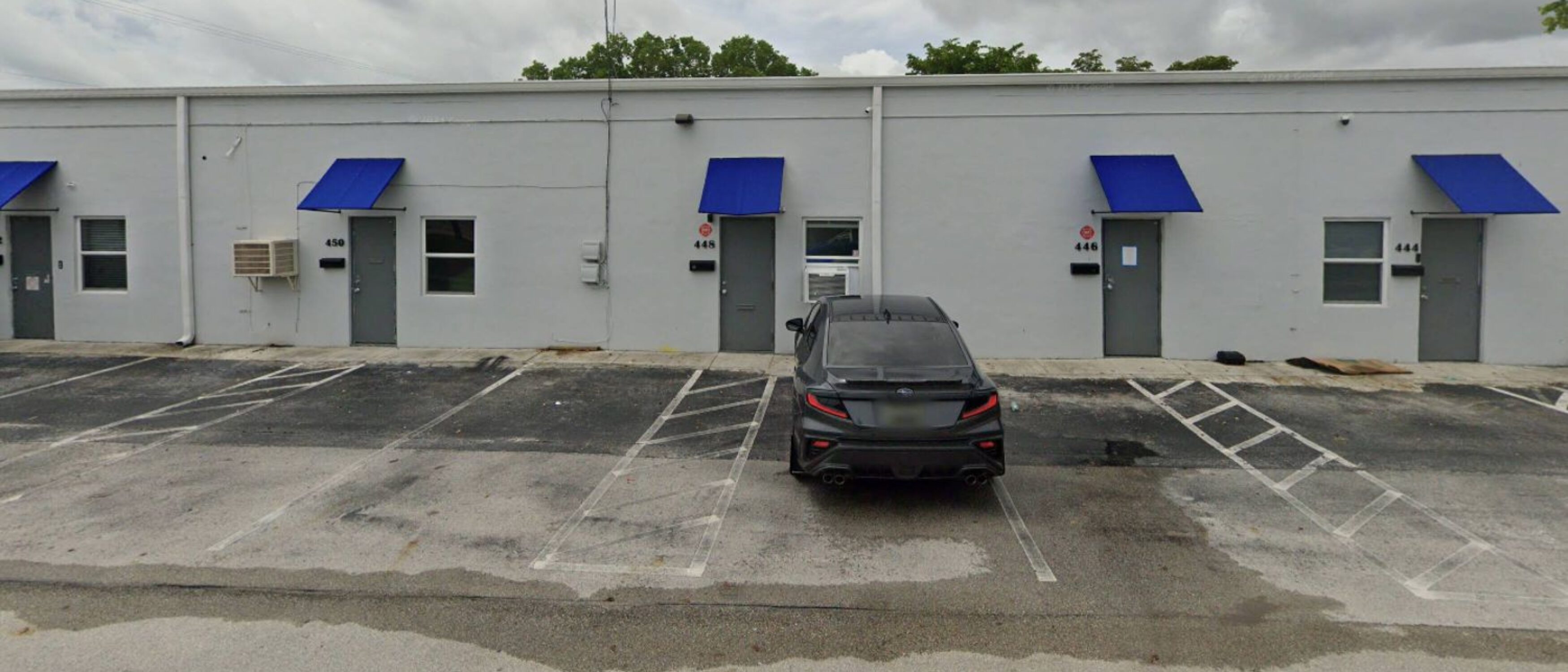 Warehouse Space in Oakland Park