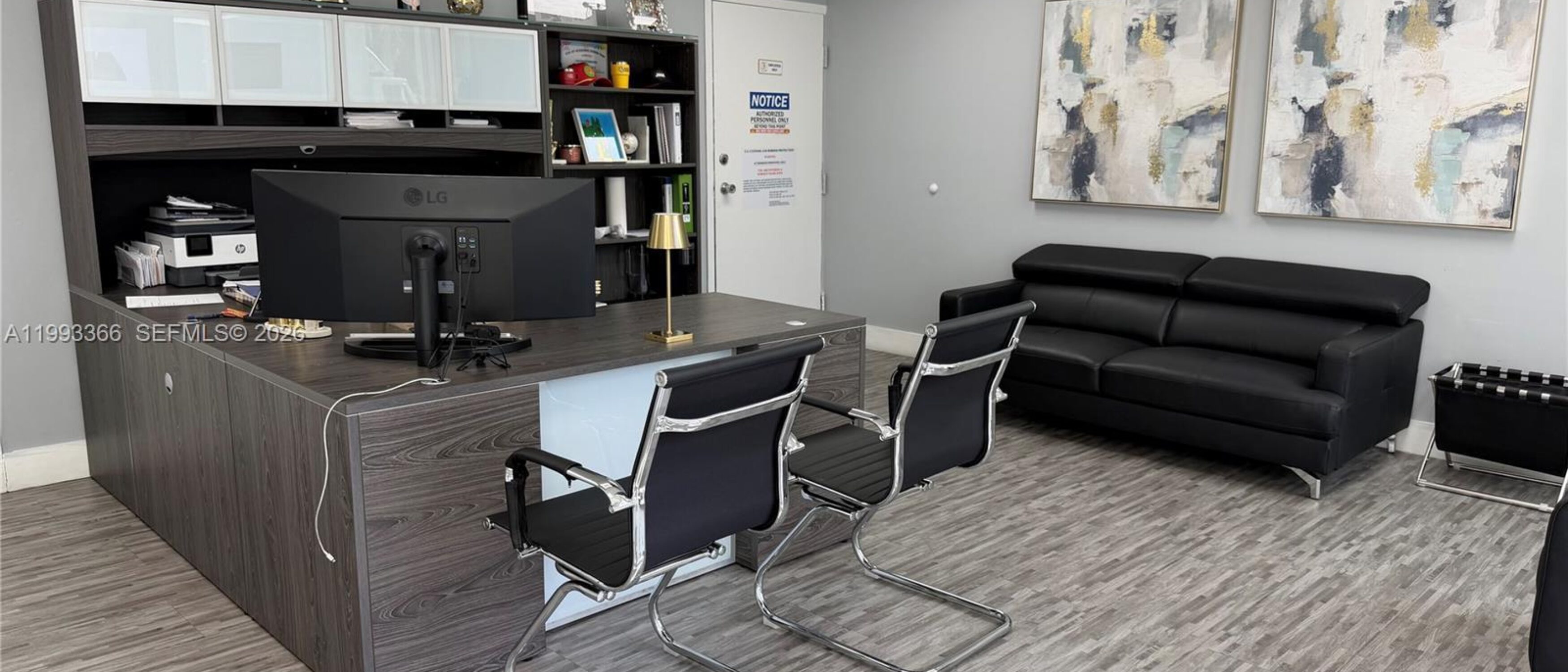 Doral Warehouse Space With Office Setup