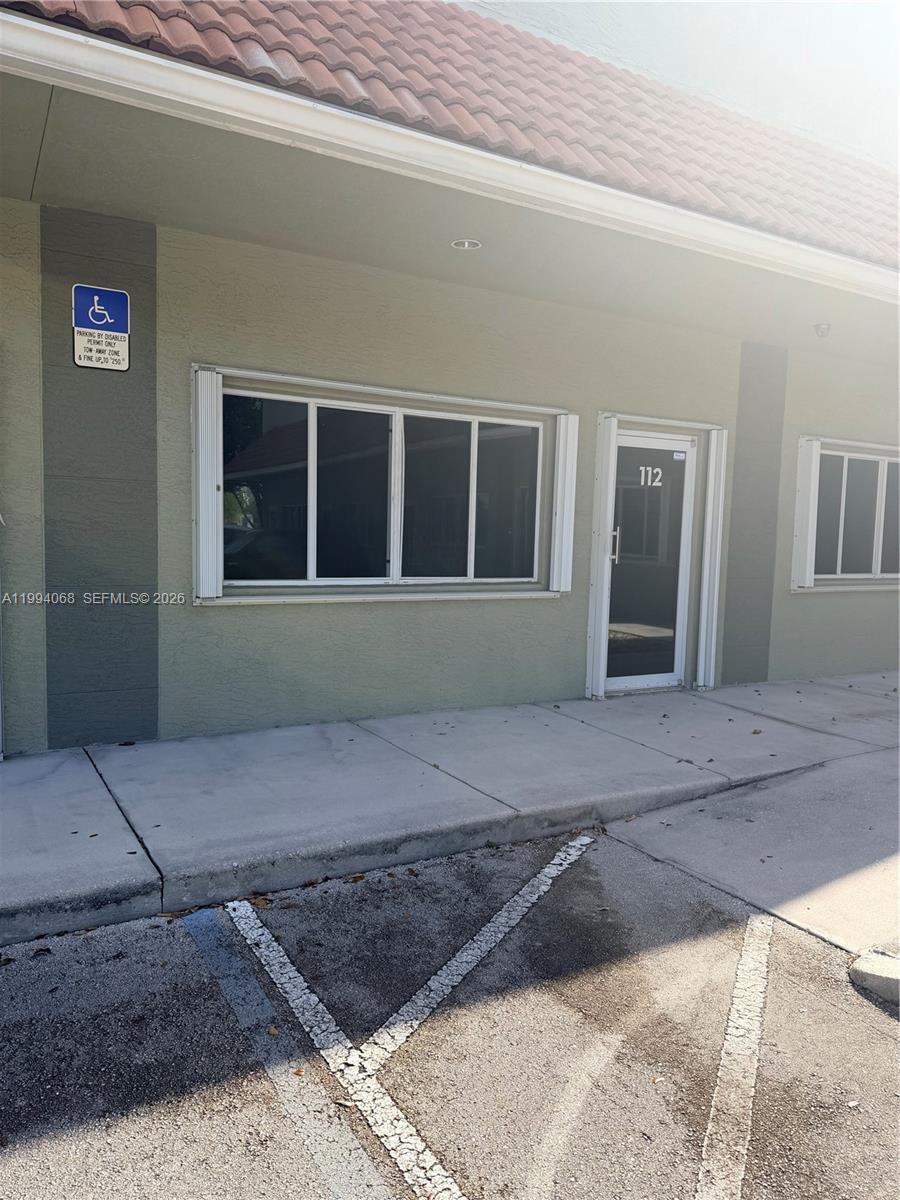 Oakland Park Warehouse Space for Lease Flexible Use