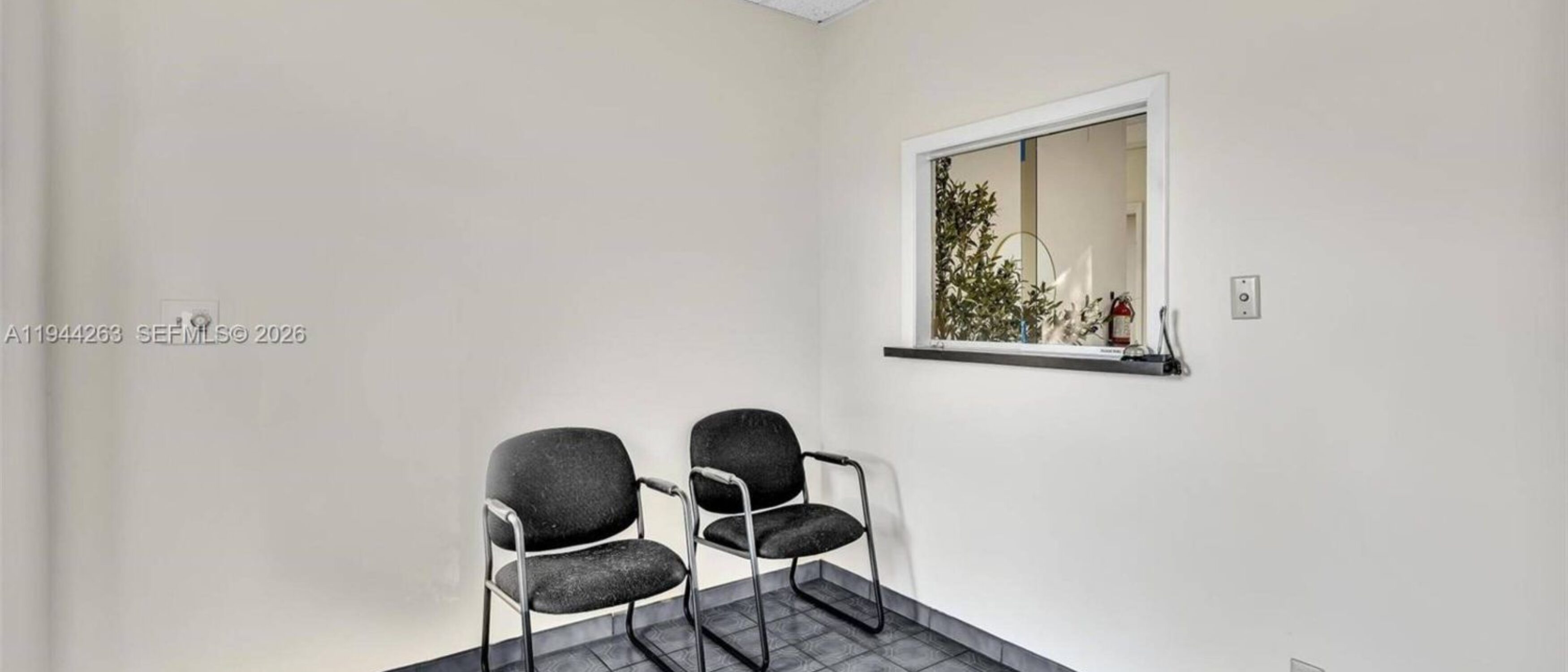 Small Office Space Hollywood FL Lease Deal