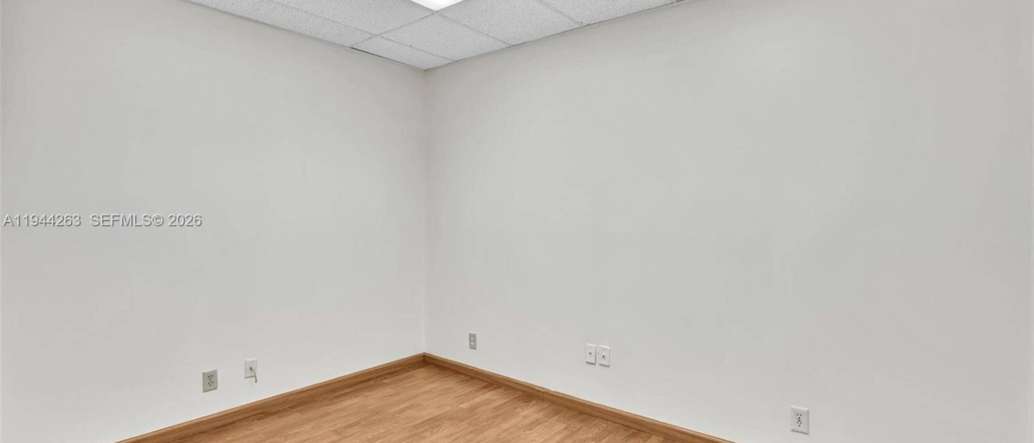 Small Office Space Hollywood FL Lease Deal