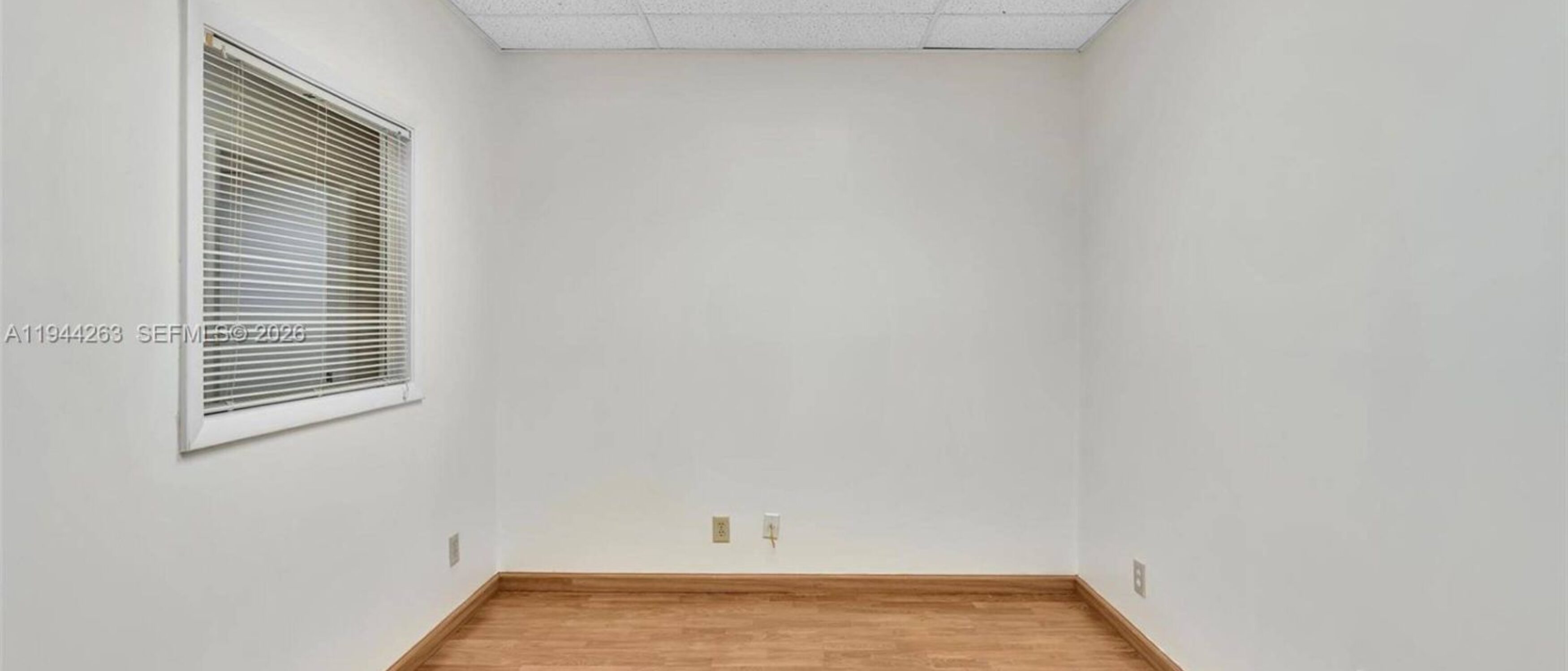 Small Office Space Hollywood FL Lease Deal