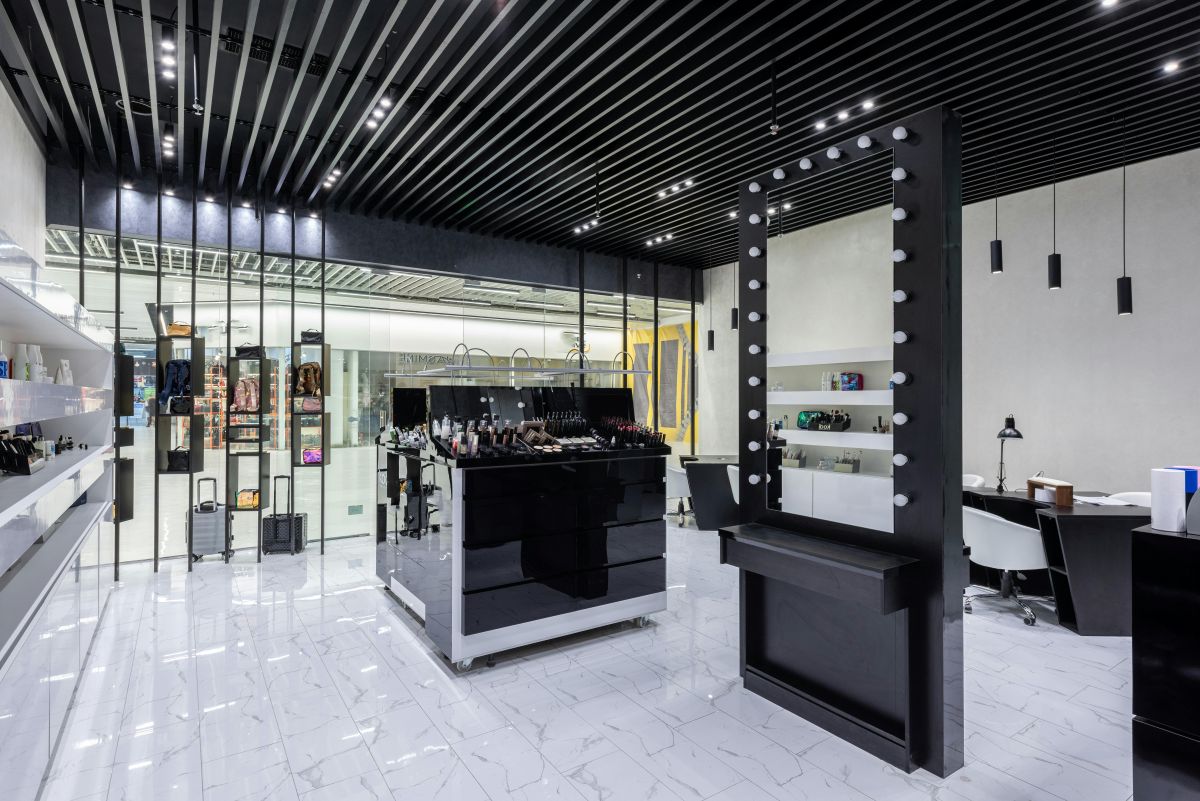 Retail Space Shift Favors Laundromats