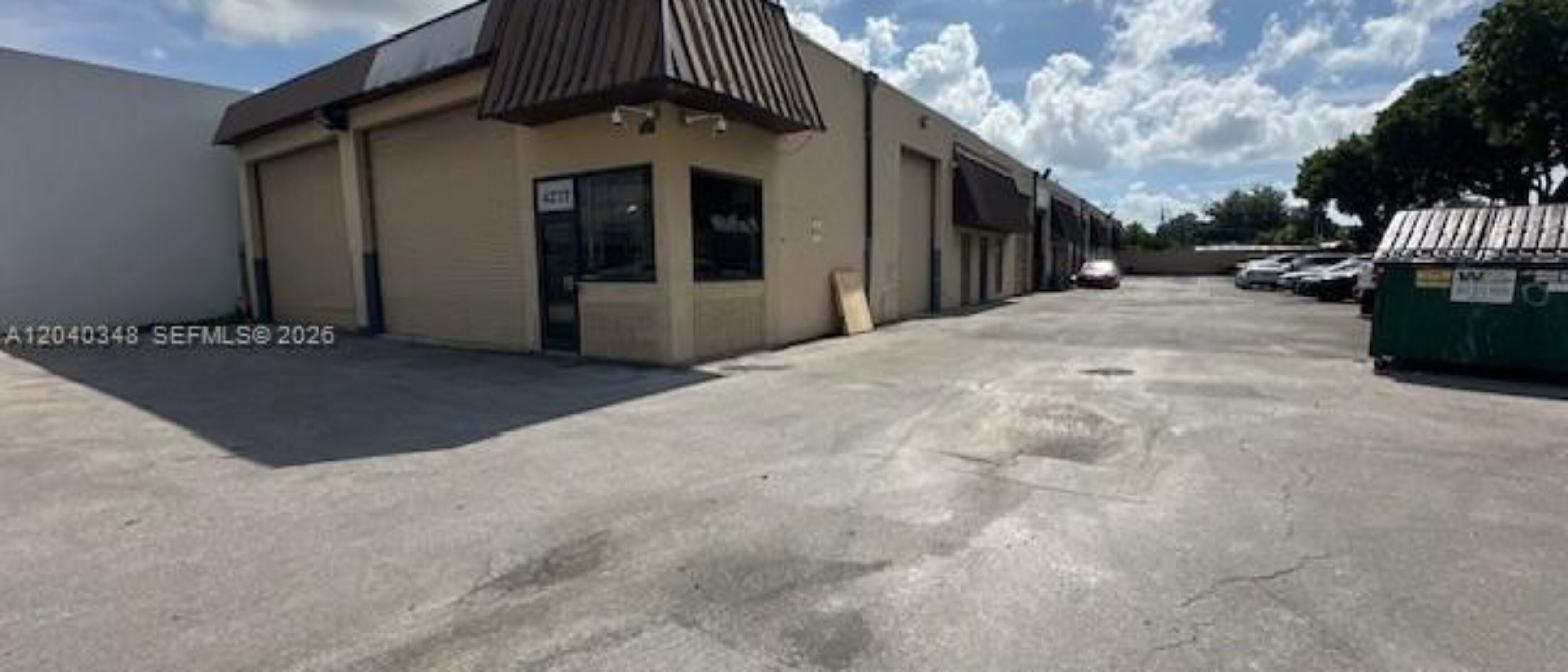 Miami Industrial Warehouse for Lease