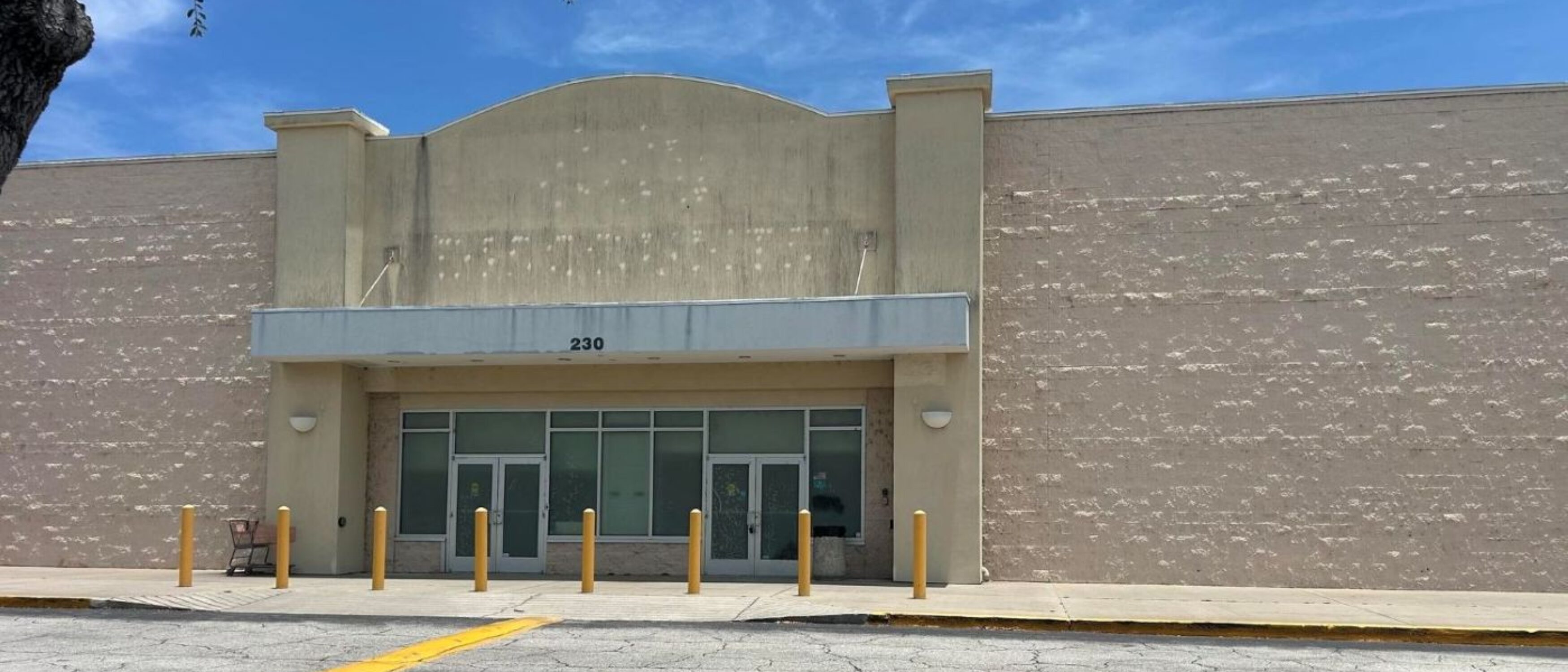 Retail Space in Merritt Island, FL