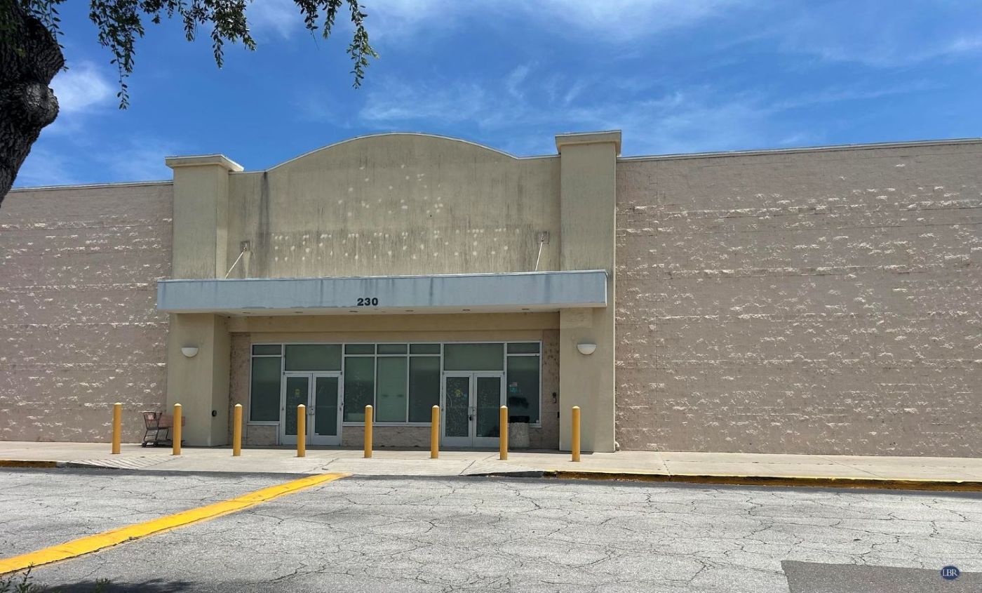 Retail Space in Merritt Island, FL