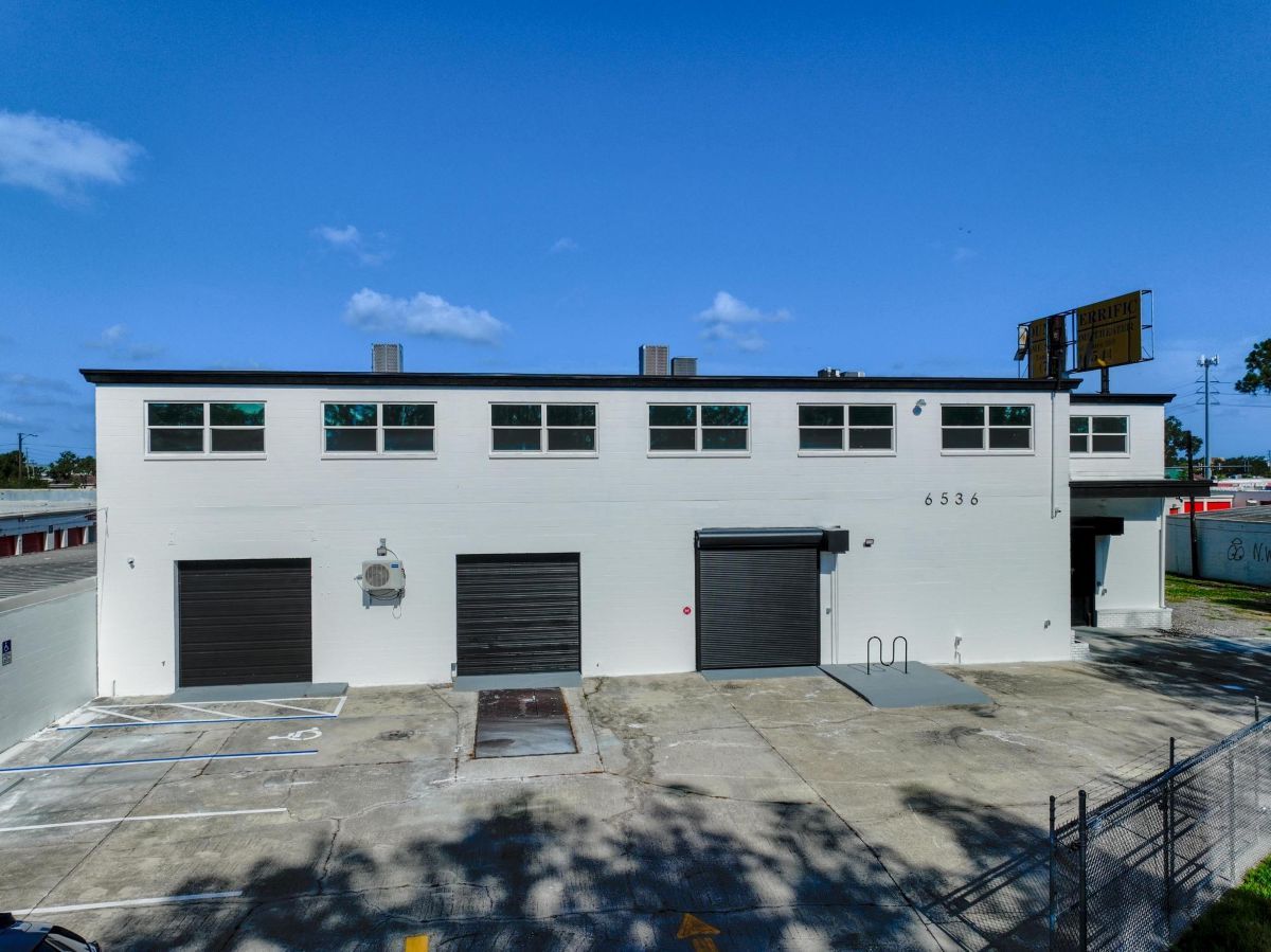 Flexible Commercial Flex Space in St. Petersburg