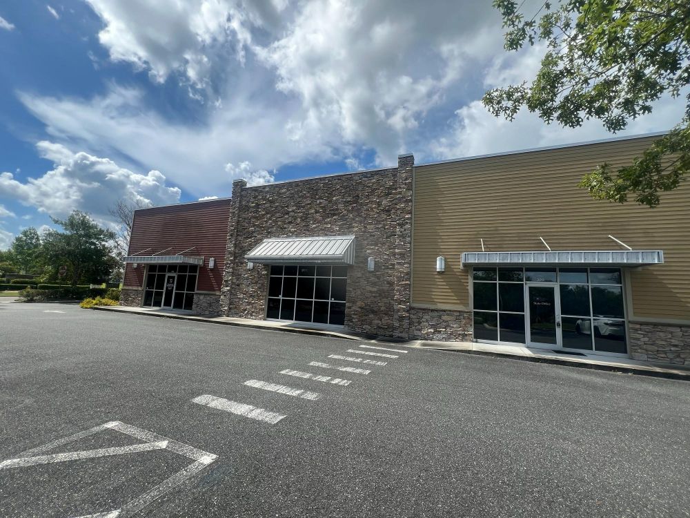 Office Building for Lease in Alachua, Florida