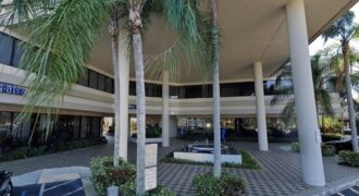 Office Warehouse in Hollywood, Florida
