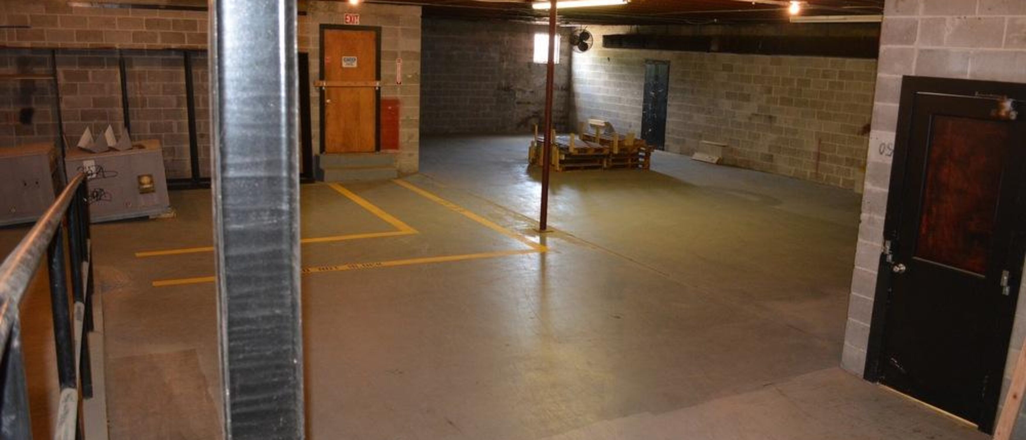 Retail Flex Space in Pensacola, FL