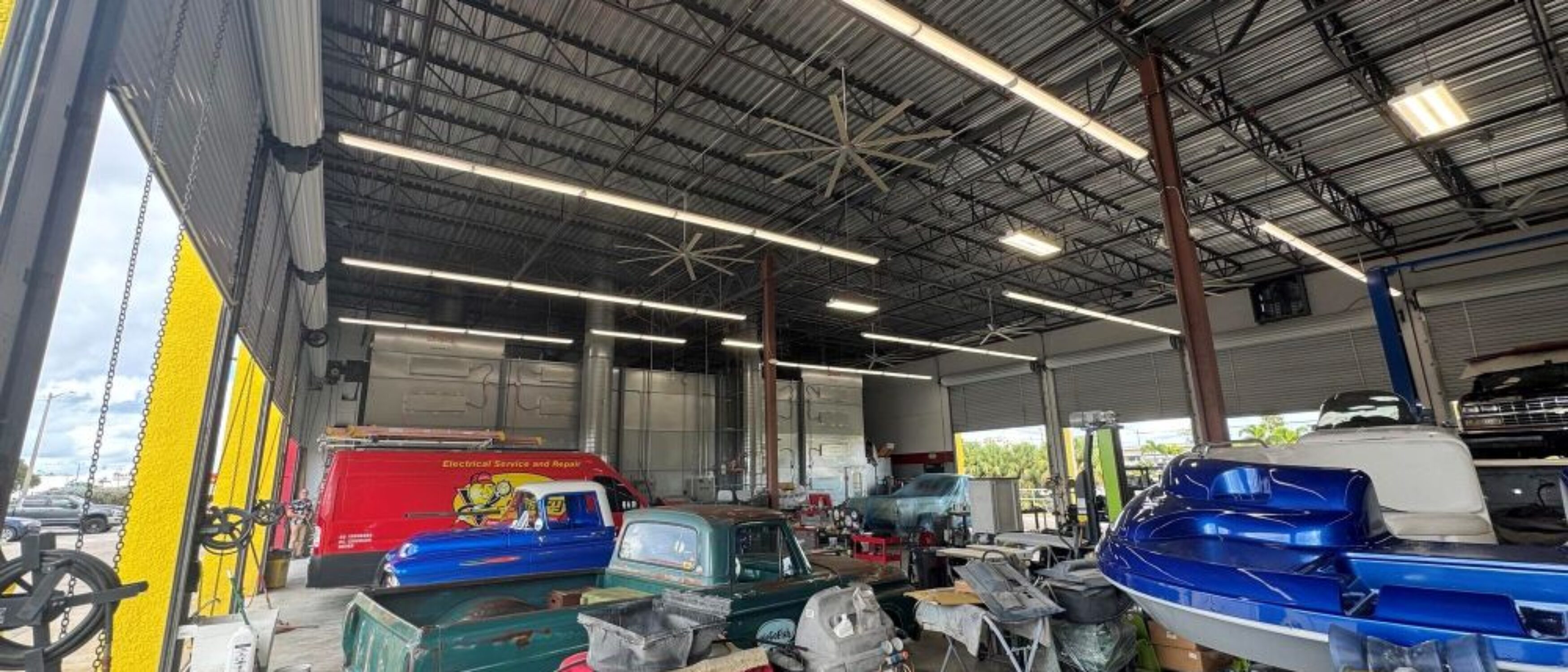 Turnkey Body Shop for Lease in Fort Myers, FL
